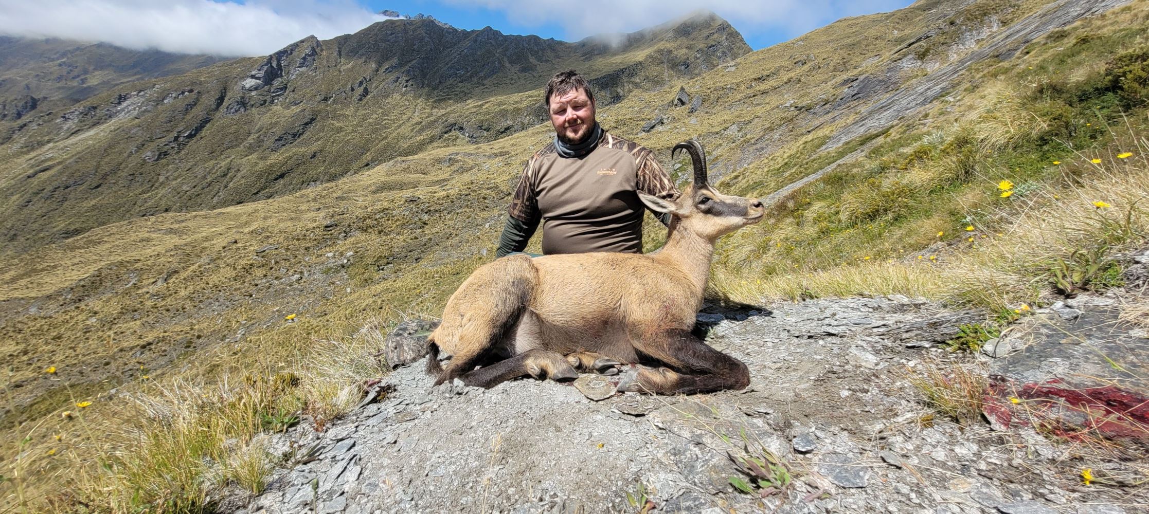 Top Of The Lake Guiding - Trophy Chamois Buck hunt